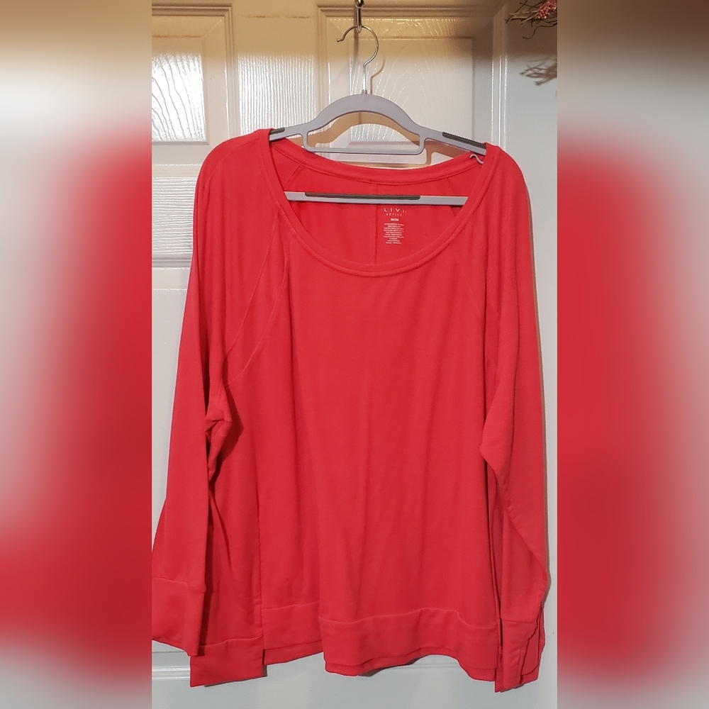 Living Active long sleeve top